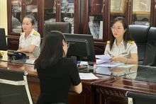 부가가치세법 일부 조항의 보완은 세제 정책을 개선하여 기업을 지원하려는 정부의 강력한 의지를 보여주는 전략적 조치다. (사진: 민 프엉/NDO)