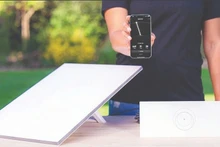 위성 인터넷 송수신을 위한 하드웨어 장비 세트.