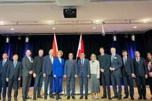 포럼에 참석한 대표단.