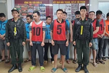 응오 꽝 비가 이끄는 군용 무기 제조, 보관 및 불법 거래 조직. 이 단체는 조직원 검거와 함께 해체됐다.