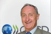 뉴질랜드 국제문제연구소(NZIIA) 이사장인 제임스 켐버 전 뉴질랜드 주베트남 대사(2006~2009년) . (사진: VNA)