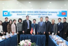 서명식에 참석한 대표단