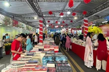 2025년 호찌민시 '뗏 북 스트리트 페스티벌' 현장. (사진: Linh Bao)