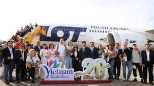 2025년 베트남을 방문한 2,000만 번째 외국인 관광객 환영식. (사진: 문화체육관광부)