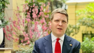 오스문드 아우크루스트 노르웨이 국제개발부 장관. (사진: VNA)