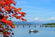 향강의 낭만적인 아름다움. (사진: VNA)