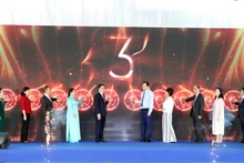 메콩 델타 최초의 일본 전문기술대학 개교 및 개관식이 껀터시 미쑤옌 지역에서 개최됐다. (사진: VNA)