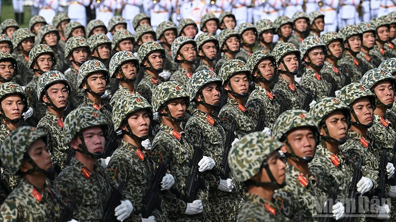 군 청년연합회는 항상 선도적이고, 주도적이며, 창의적인 힘으로 당과 국가, 그리고 국민에게 절대적으로 충성한다.