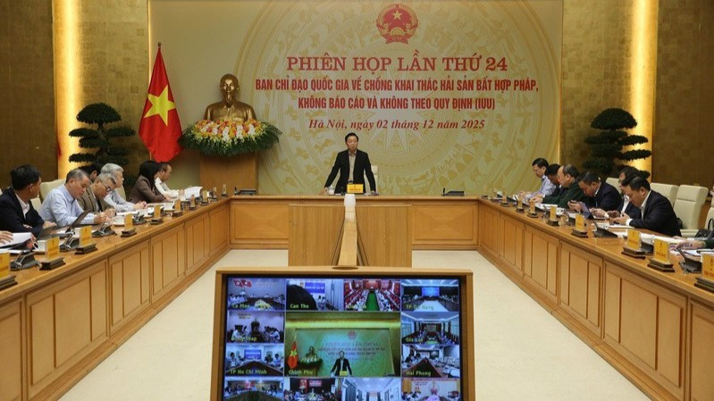 쩐홍하 부총리가 불법·비보고·비규제(IUU) 어업 근절을 위한 국가 지도위원회 제24차 회의를 주재하고 있다.