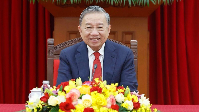 또럼 베트남 공산당 중앙위원회 서기장은 26일 저녁(하노이 시간), 쿠바 공산당 중앙위원회 제1서기인 미겔 디아스카넬 쿠바 대통령과 전화 통화를 가졌다. (사진: VNA)