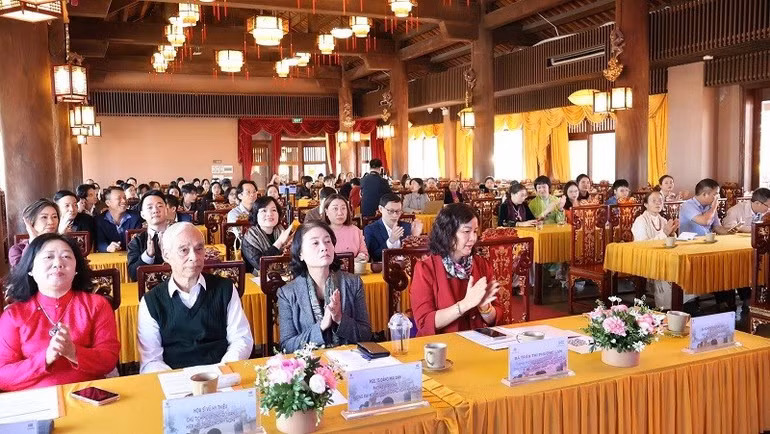 행사에 참석한 대표단. (사진: Anh Minh)