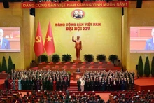 당 대회에서 공식 출범한 베트남 공산당 제14기 중앙위원회. (사진: DUY LINH)