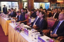 이번 회의에서는 문화가 중요한 내생적 자원으로서 갖는 역할을 강조했다.