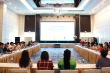 산업 생산의 지속 가능한 발전과 녹색 전환을 주제로 한 세미나