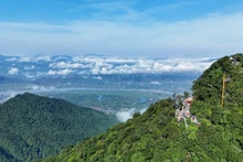 하노이 외곽 관광 ‘금광’ 개발