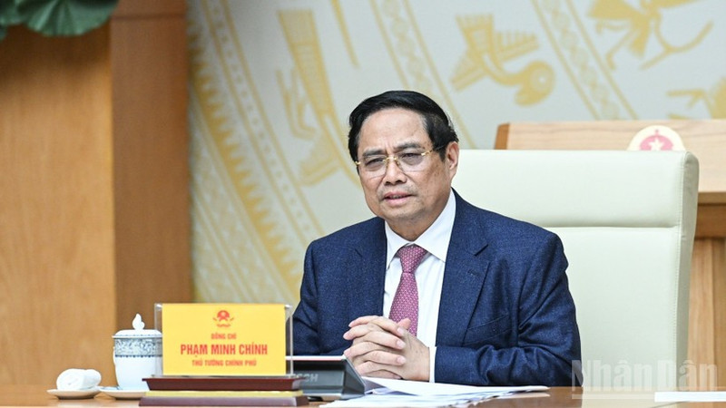 팜민찐 총리가 회의에서 발언하고 있다. (사진: 쩐 하이)