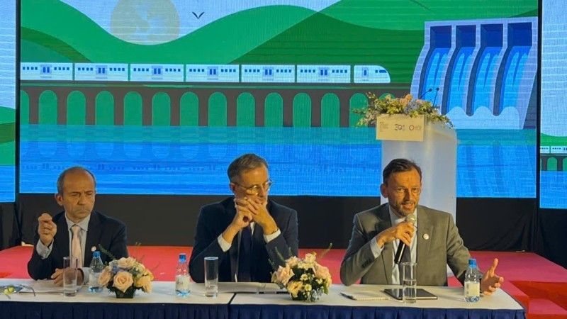 줄리앙 세이앙 베트남 주재 프랑스개발청(AFD) 소장이 행사에서 연설하고 있다.