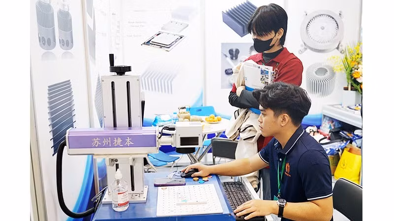 베트남은 이미 고품질 외국인직접투자(FDI)를 유치할 수 있는 여러 유리한 조건을 갖추고 있다. (사진: 남 응우옌)