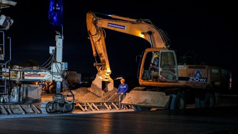 공공 투자는 2025년 한 해 특히 가속화됐다.