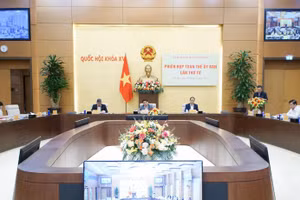 2025년 11월에 열린 문화사회위원회 제4차 전체회의 (사진: Quochoi.vn)