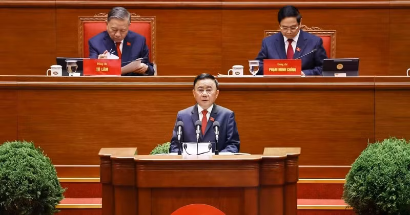 <p>전국 560만 명이 넘는 당원을 대표하는 1,586명의 대표들이 1월 20일 오전 공식 개막한 제14차 베트남 공산당 전국대회에 참석하고 있다.</p>