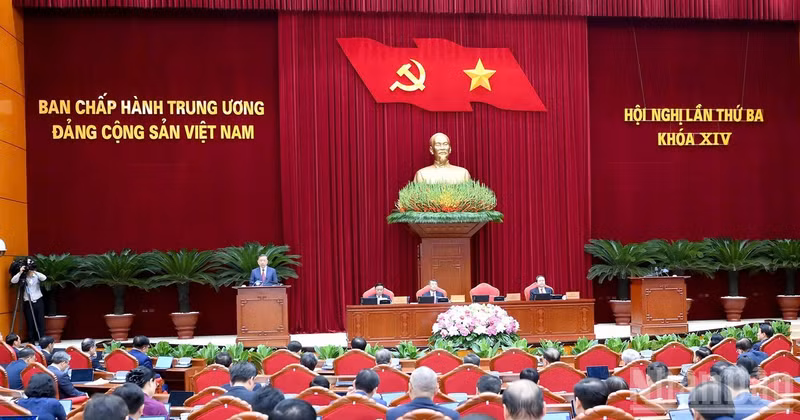 제14기 당 중앙위원회 제3차 전원회의 개막식 모습. (사진: ĐĂNG KHOA)