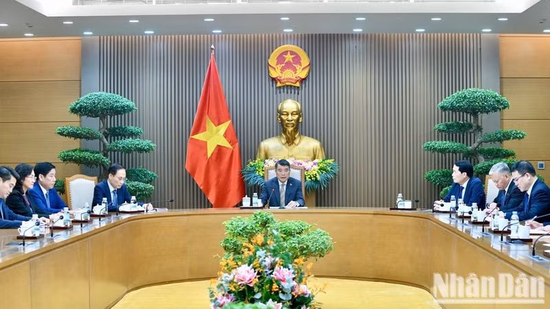 전화 회담 모습. (사진: 탄 지앙/Thanh Giang)