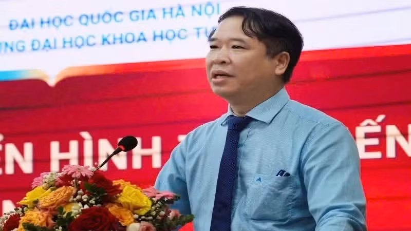 레 탄 손 하노이 베트남국립대학교 과학대학 총장.