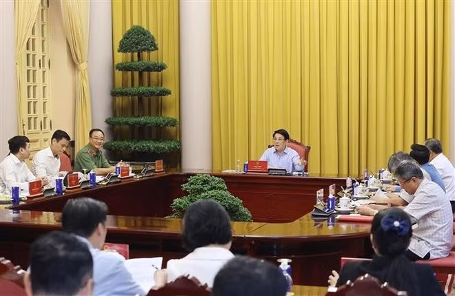 vna-potal-chu-tich-nuoc-chu-tri-buoi-lam-viec-ve-cong-tac-chuan-bi-cho-le-mo-ky-cong-uoc-ha-noi-8339712.jpg