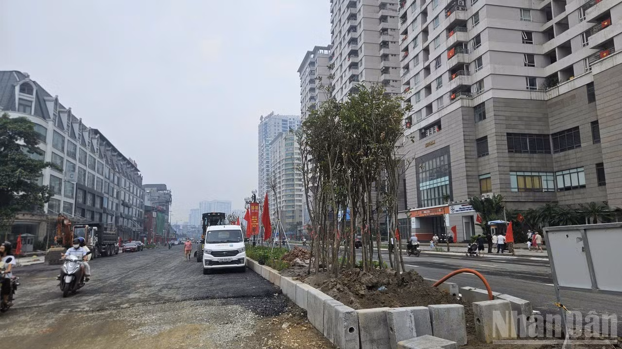 새로운 도로는 이동 조건을 개선하고 교통 혼잡을 완화하며, 수도 주민의 삶의 질을 높이고 있다.
