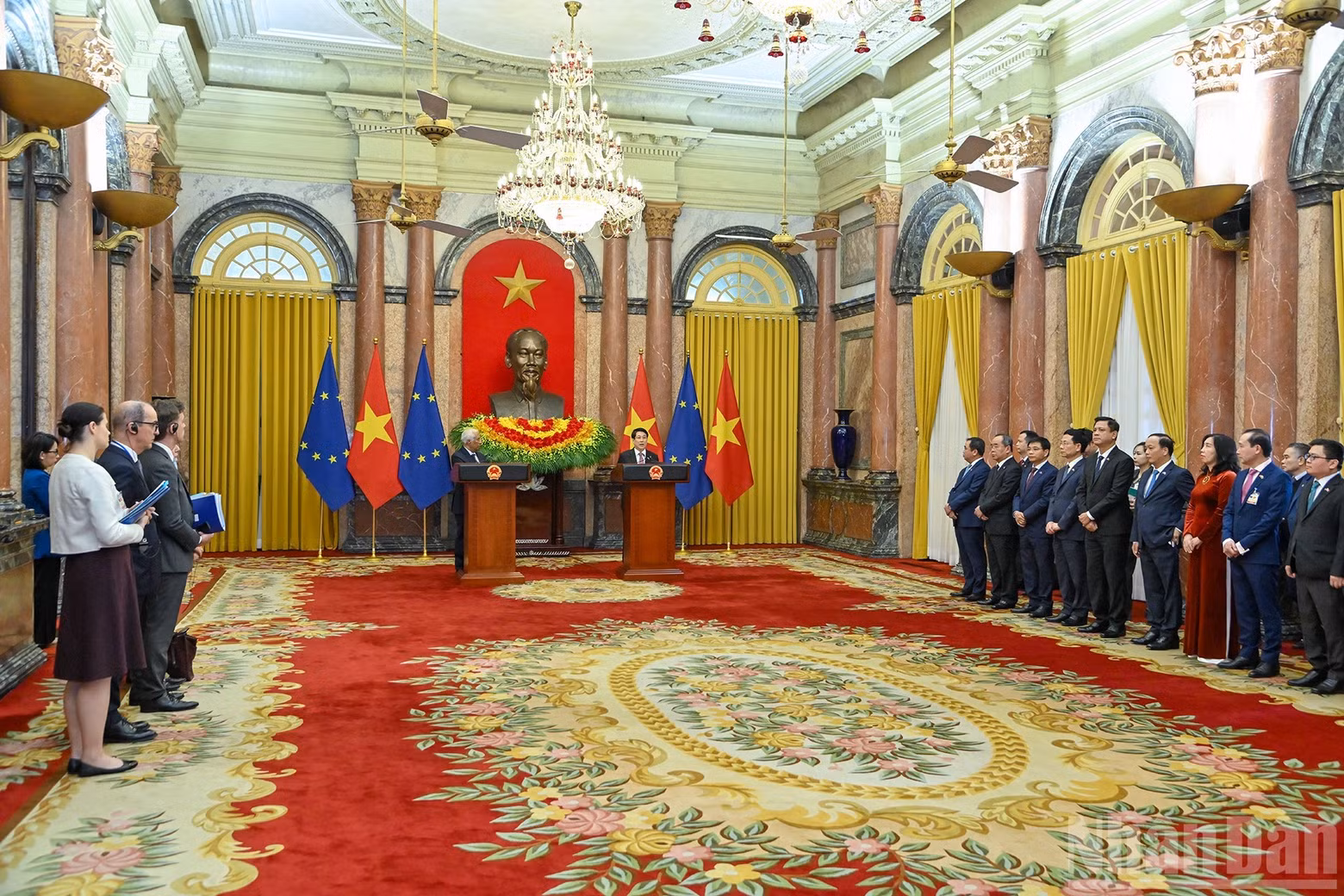 ec11.jpg